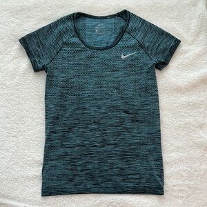 Nike Dri-Fit Athletic Top Short Sleeve T-shirt - XS